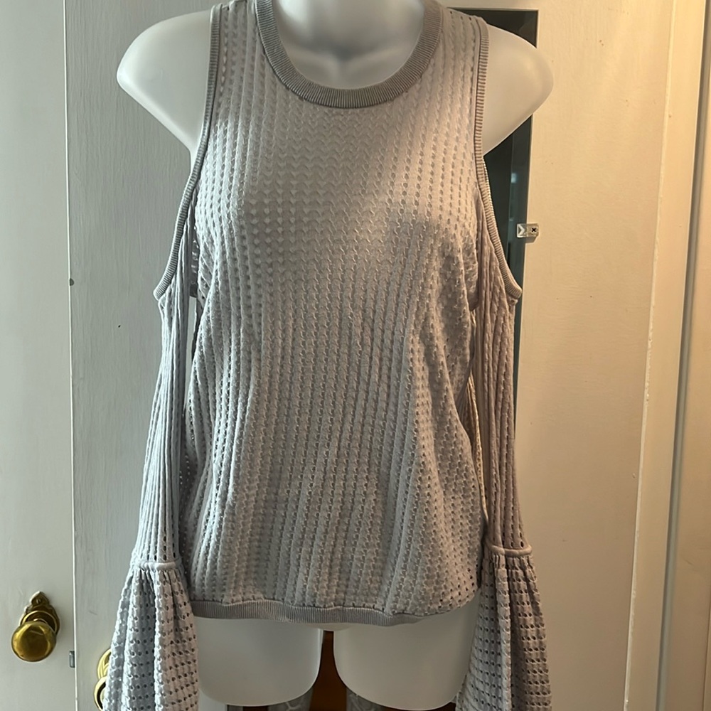 BCBG COLD SHOULDER SWEATER